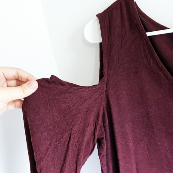 CLOTH & STONE Burgundy Cold Shoulder Top M - Picture 5 of 7